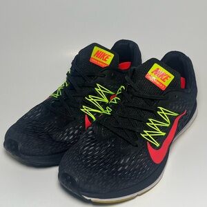 Size 11.5 - Nike Mens Zoom Winflo 5 AA7406-004 Black Sneakers Shoe